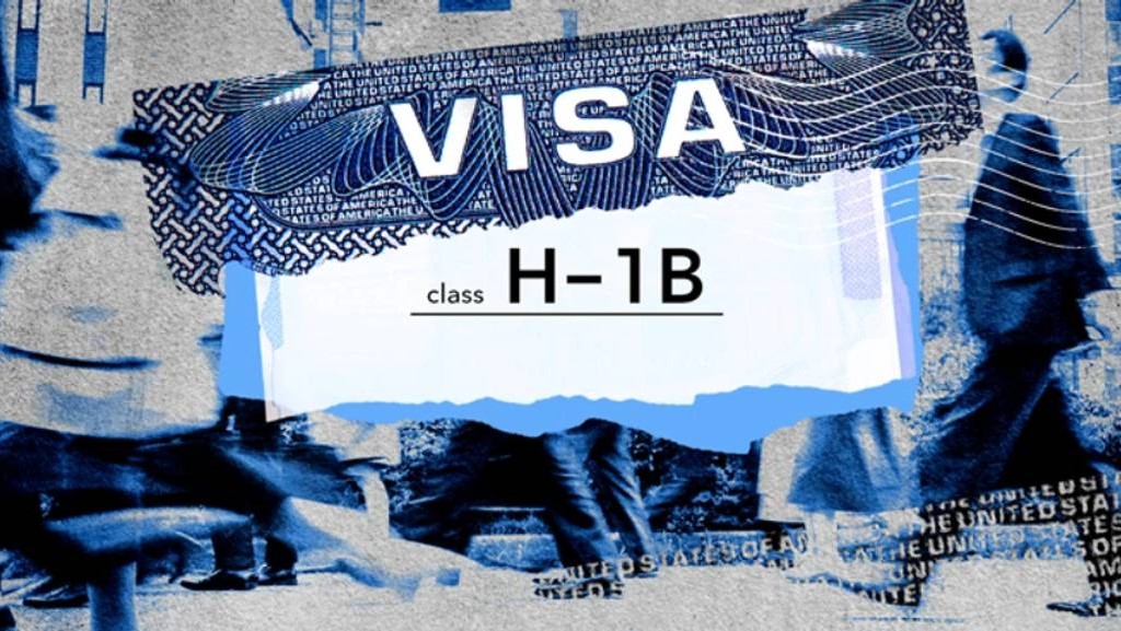  DHS Says Trump H-1B Fee Isn’t a Tax, Should Continue on Appeal
